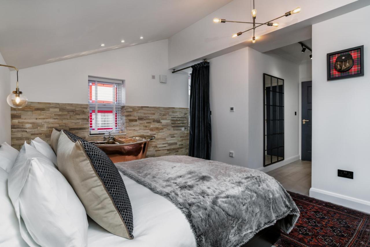Pamper Yourself In Our Double Sized Copper Tub -2 Bedroom Villa Инвернесс Экстерьер фото